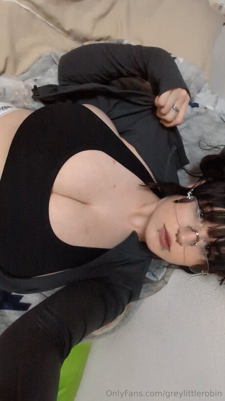 Foto desnuda filtrada de OnlyFans de Greylittlerobin