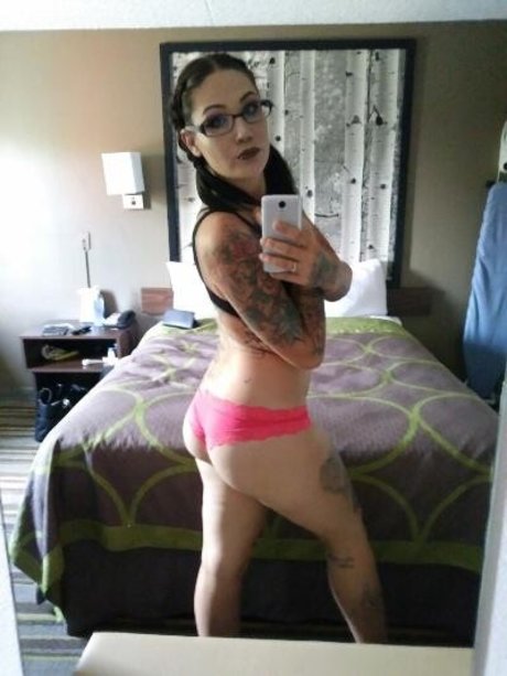 Tattooed Queen 92