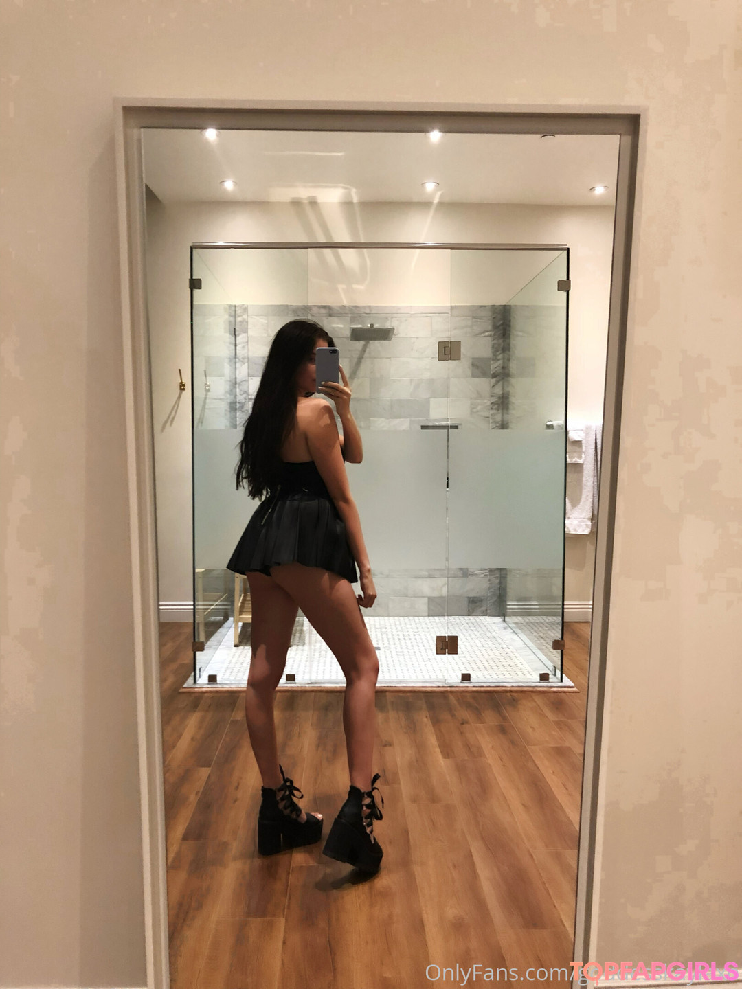 Foto desnuda filtrada de OnlyFans de Goddess Kayla #11 Foto desnuda filtrada de OnlyFans de Goddess Kayla #11