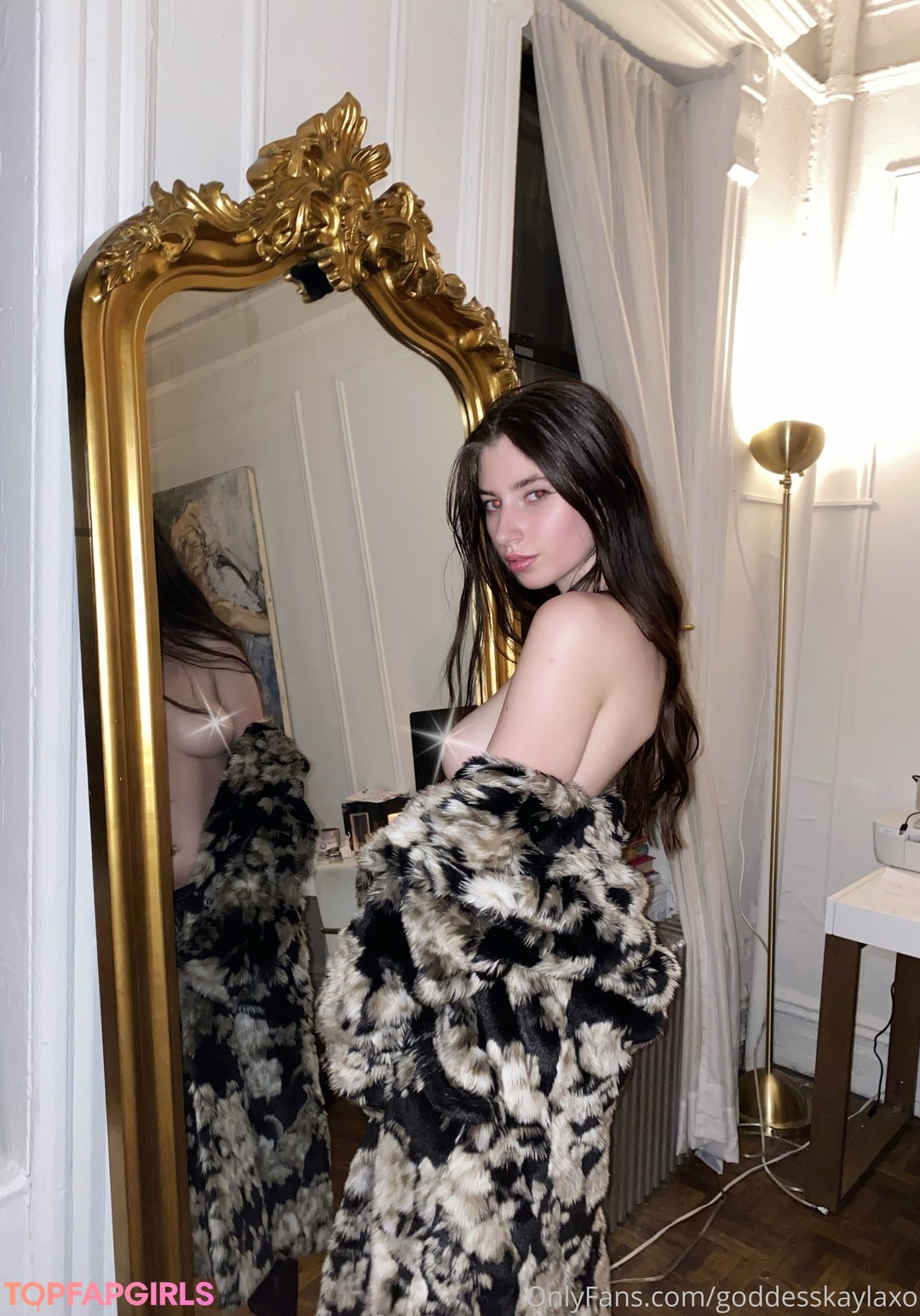 Foto desnuda filtrada de OnlyFans de Goddess Kayla #24 Foto desnuda filtrada de OnlyFans de Goddess Kayla #24