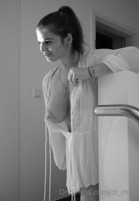 Foto desnuda filtrada de OnlyFans de Valentinasm