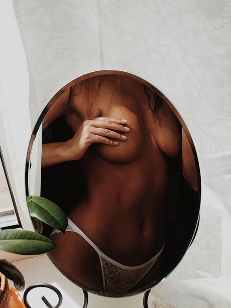 Foto desnuda filtrada de OnlyFans de Linda