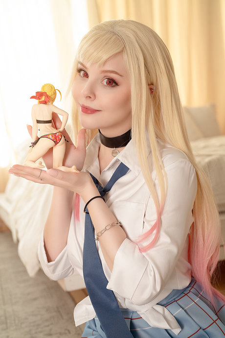 Helly Valentine