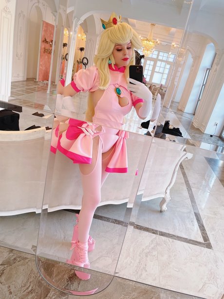 Helly Valentine