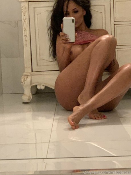 Foto desnuda filtrada de OnlyFans de Milo Berosa