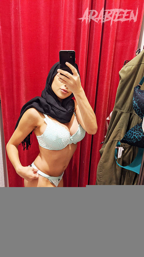 Foto desnuda filtrada de OnlyFans de Bella Jameel