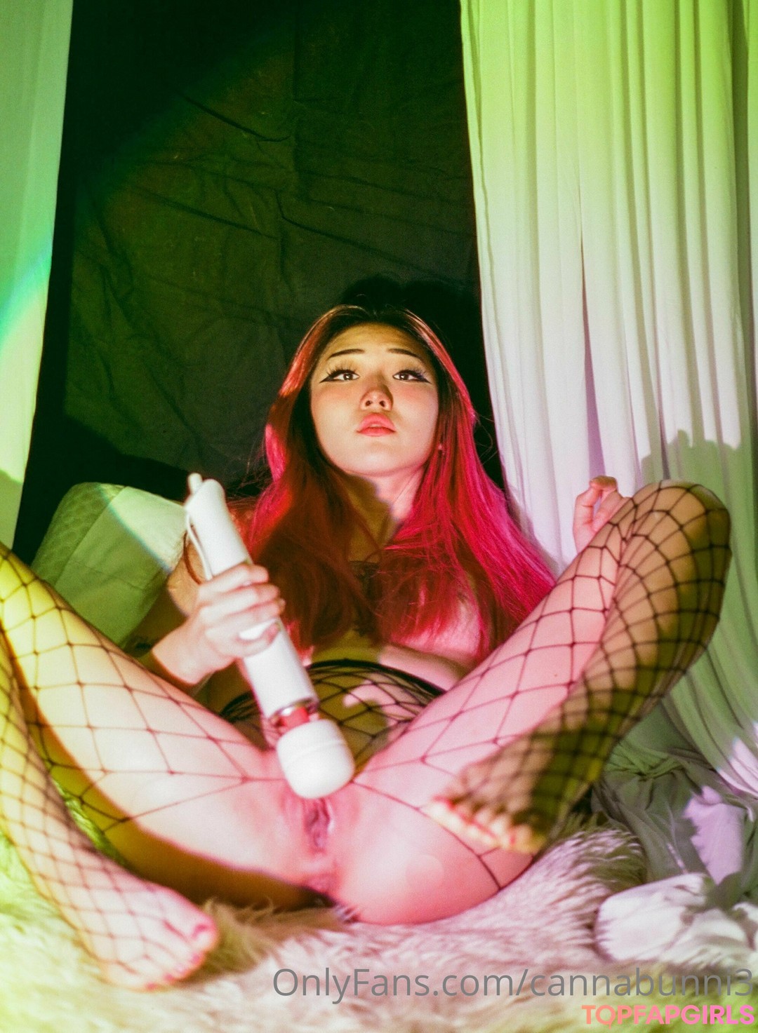Foto desnuda filtrada de OnlyFans de Cannabunni3 #40 Foto desnuda filtrada de OnlyFans de Cannabunni3 #40