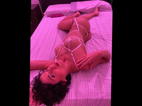 Foto desnuda filtrada de OnlyFans de Alexa Kent
