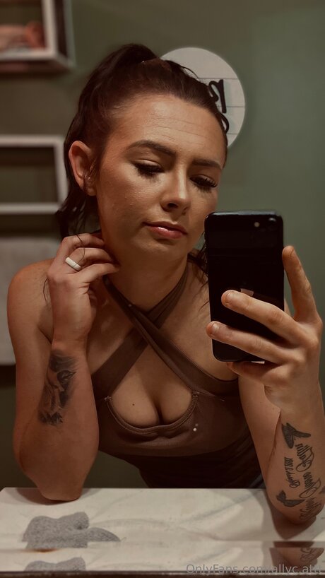 Foto desnuda filtrada de OnlyFans de Allyc Attt