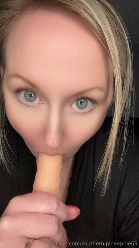 Foto desnuda filtrada de OnlyFans de Southern Pineapple69