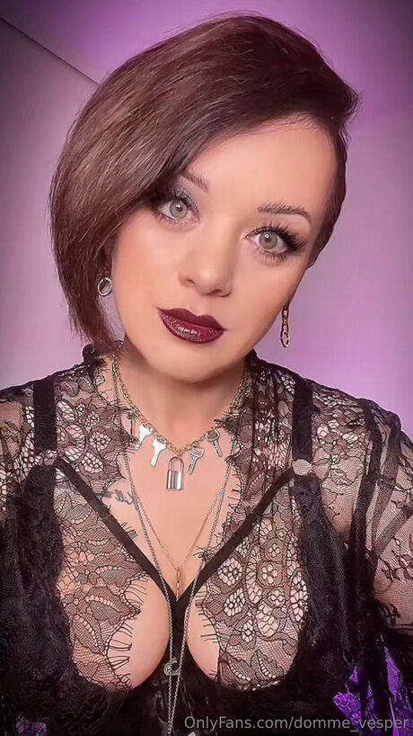 Foto desnuda filtrada de OnlyFans de Domme Vesper