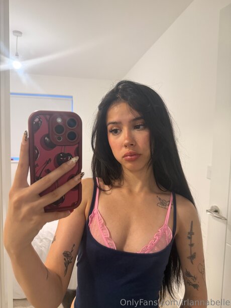 Foto desnuda filtrada de OnlyFans de Irlannabelle
