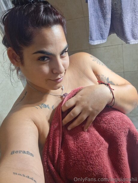 Foto desnuda filtrada de OnlyFans de Leguianahii