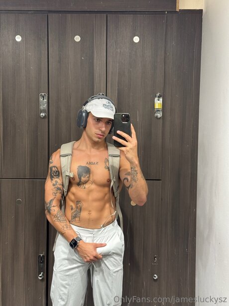 Foto desnuda filtrada de OnlyFans de Jamesluckysz