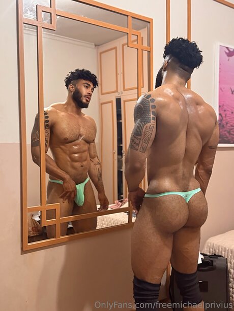 Foto desnuda filtrada de OnlyFans de Freemichaelprivius