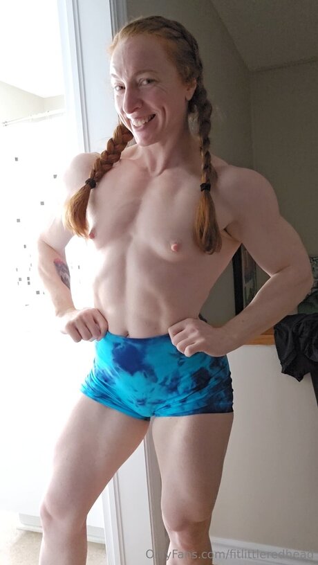 Fitlittleredhead