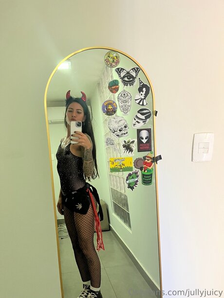 Jullyjuicy