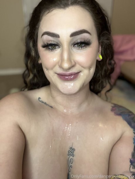 Foto desnuda filtrada de OnlyFans de Avalon Mira