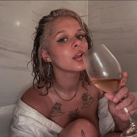Foto desnuda filtrada de OnlyFans de Smartass