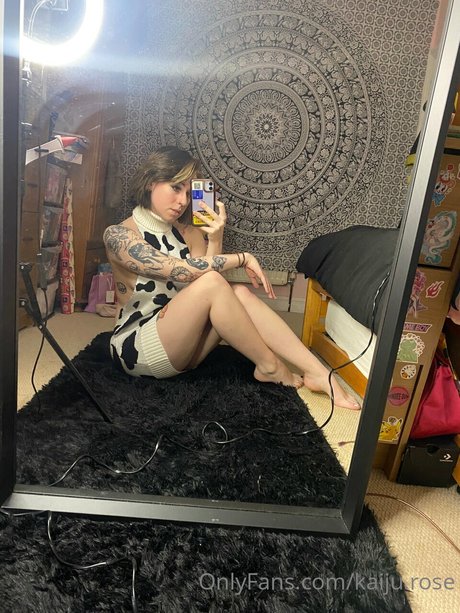 Kaiju_rose