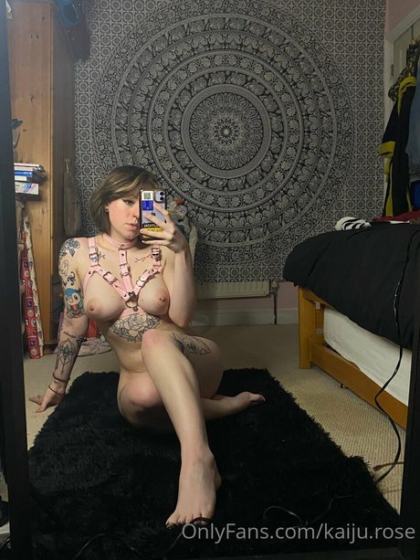 Kaiju_rose