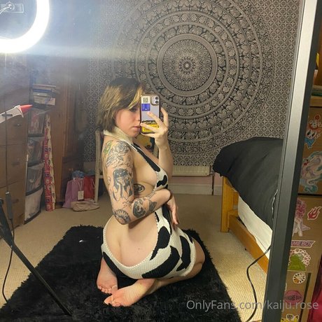 Kaiju_rose