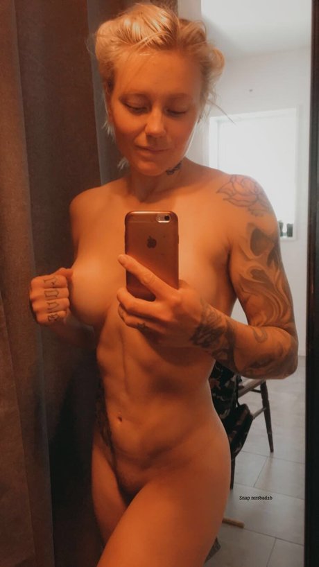Foto desnuda filtrada de OnlyFans de Pauline Von Schinkel
