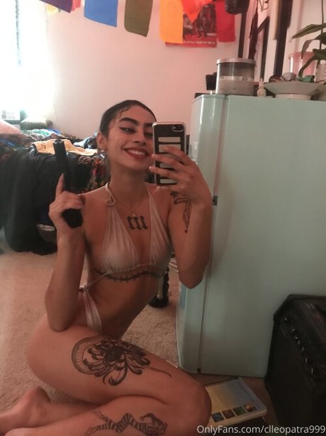 Foto desnuda filtrada de OnlyFans de Abdulina