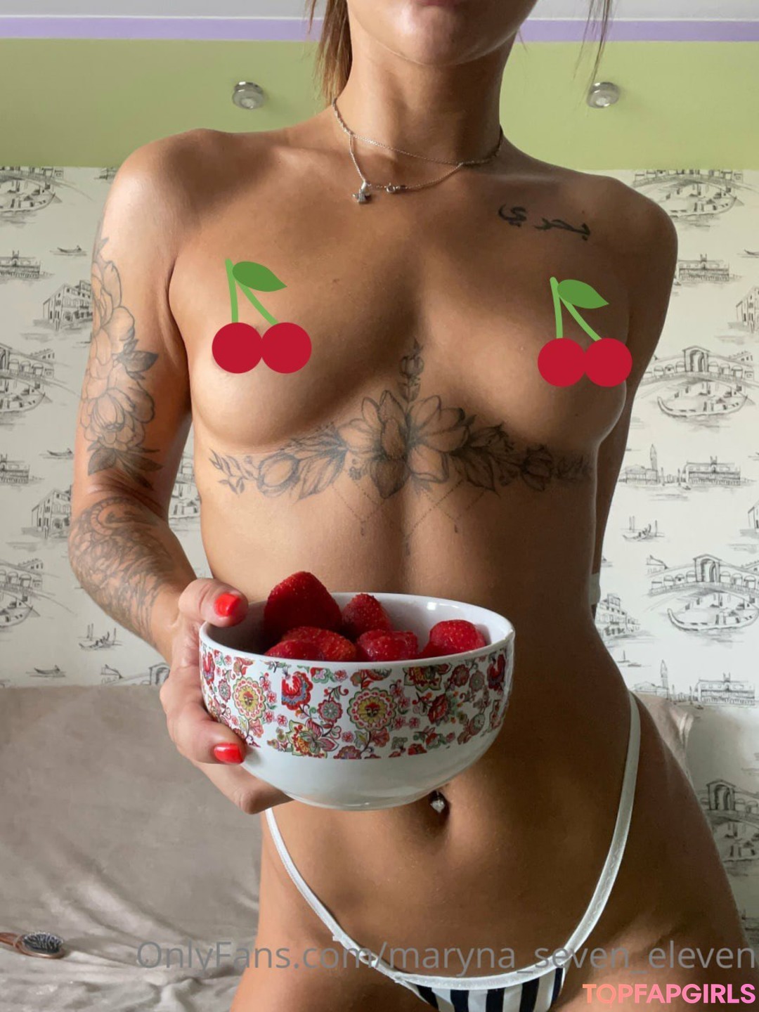 Foto desnuda filtrada de OnlyFans de Marina Rebediuk #17 Foto desnuda filtrada de OnlyFans de Marina Rebediuk #17