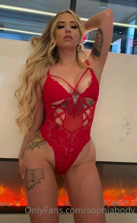 Foto desnuda filtrada de OnlyFans de Sophia Christina