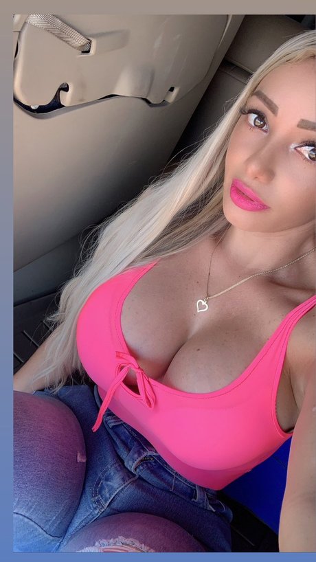 Foto desnuda filtrada de OnlyFans de Barbie Michell