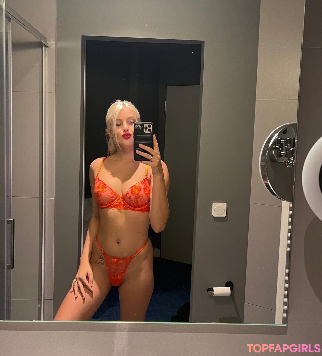 Foto desnuda filtrada de OnlyFans de Chloe Verhagen #12 Foto desnuda filtrada de OnlyFans de Chloe Verhagen #12