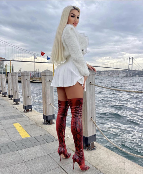 jelenaunikat