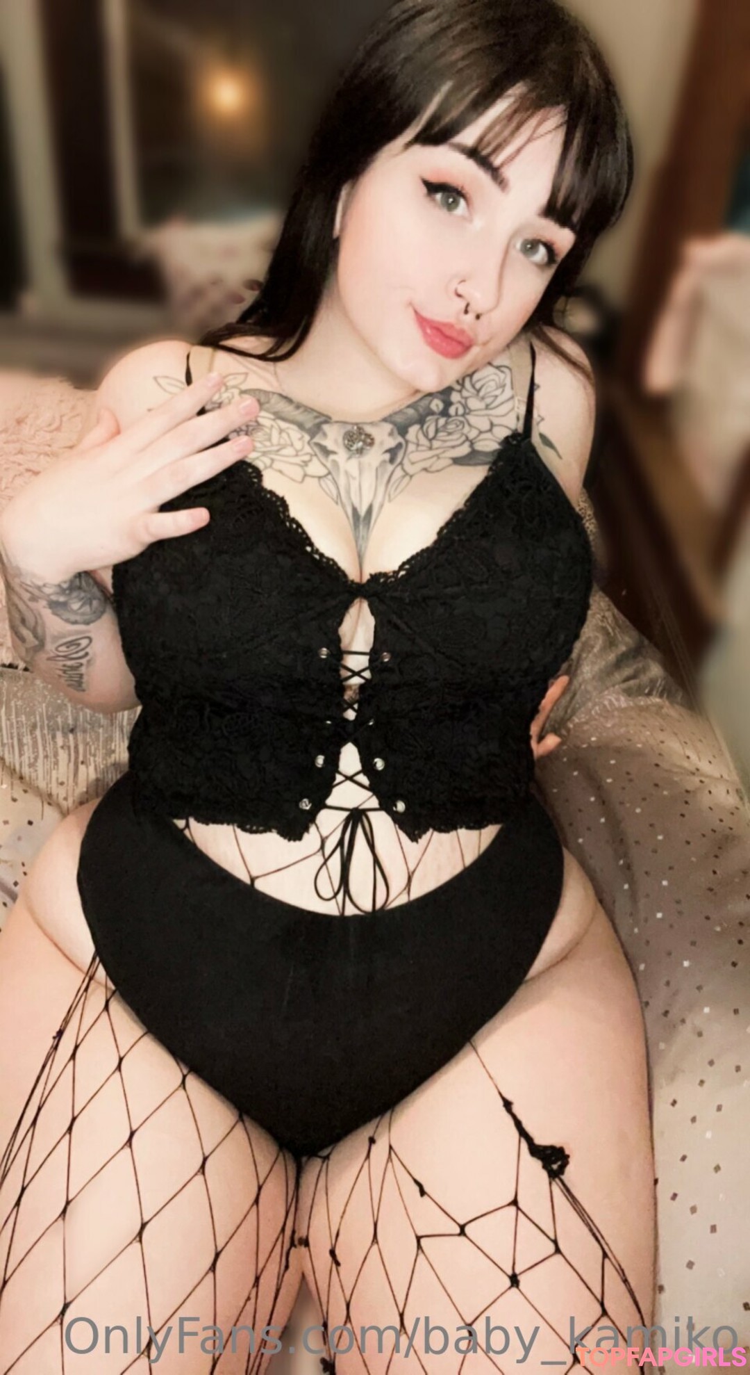 Foto desnuda filtrada de OnlyFans de Baby Kamiko #1 Foto desnuda filtrada de OnlyFans de Baby Kamiko #1