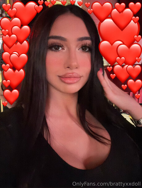 Brattyxxdoll