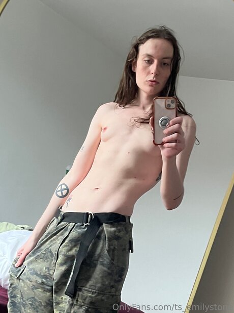 Foto desnuda filtrada de OnlyFans de Ts Emilystone
