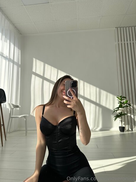 Foto desnuda filtrada de OnlyFans de Vividveronica