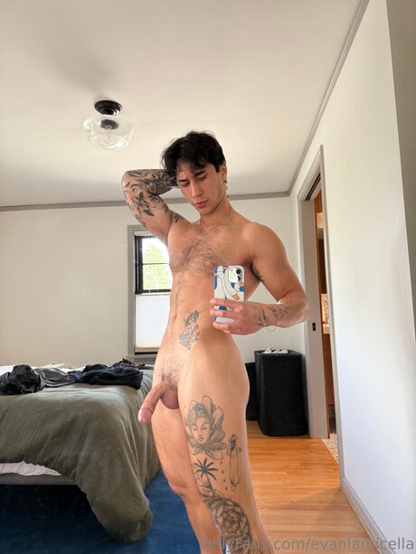 Foto desnuda filtrada de OnlyFans de Evanlamicella