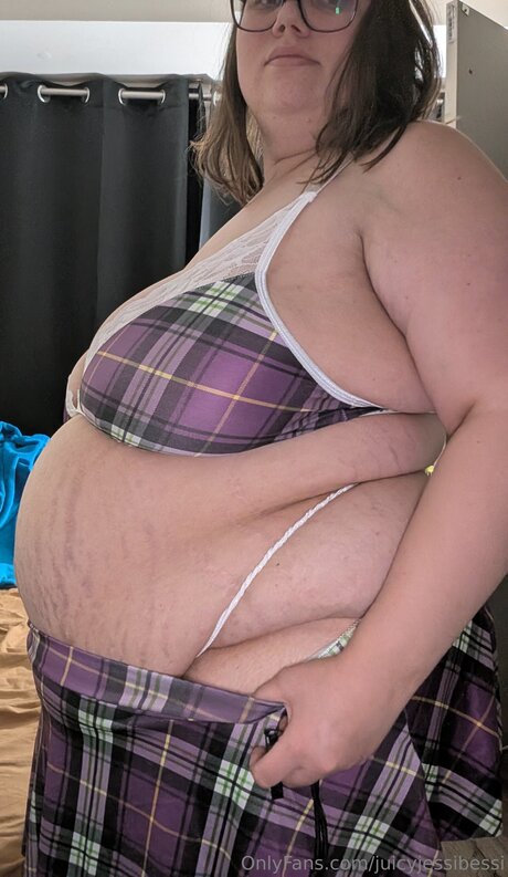 Juicyjessibessi