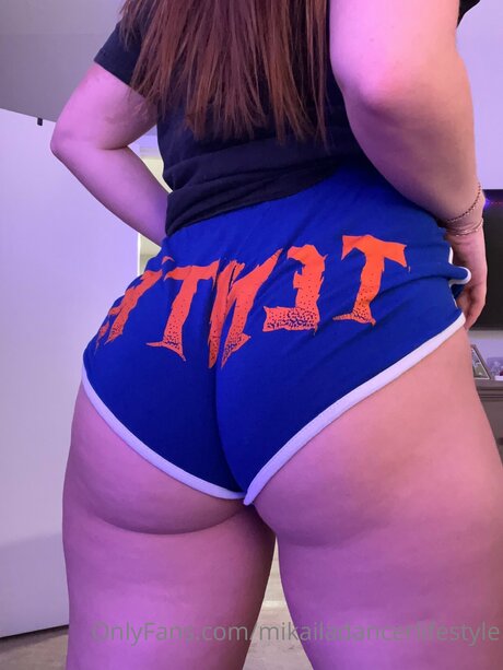 Foto desnuda filtrada de OnlyFans de Mikailadancerlifestyle