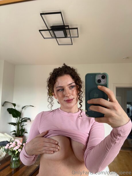 Curlyjoeee
