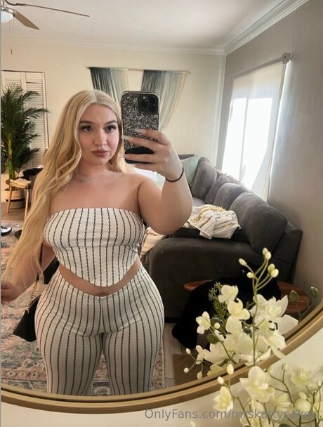 Mrskattycakes
