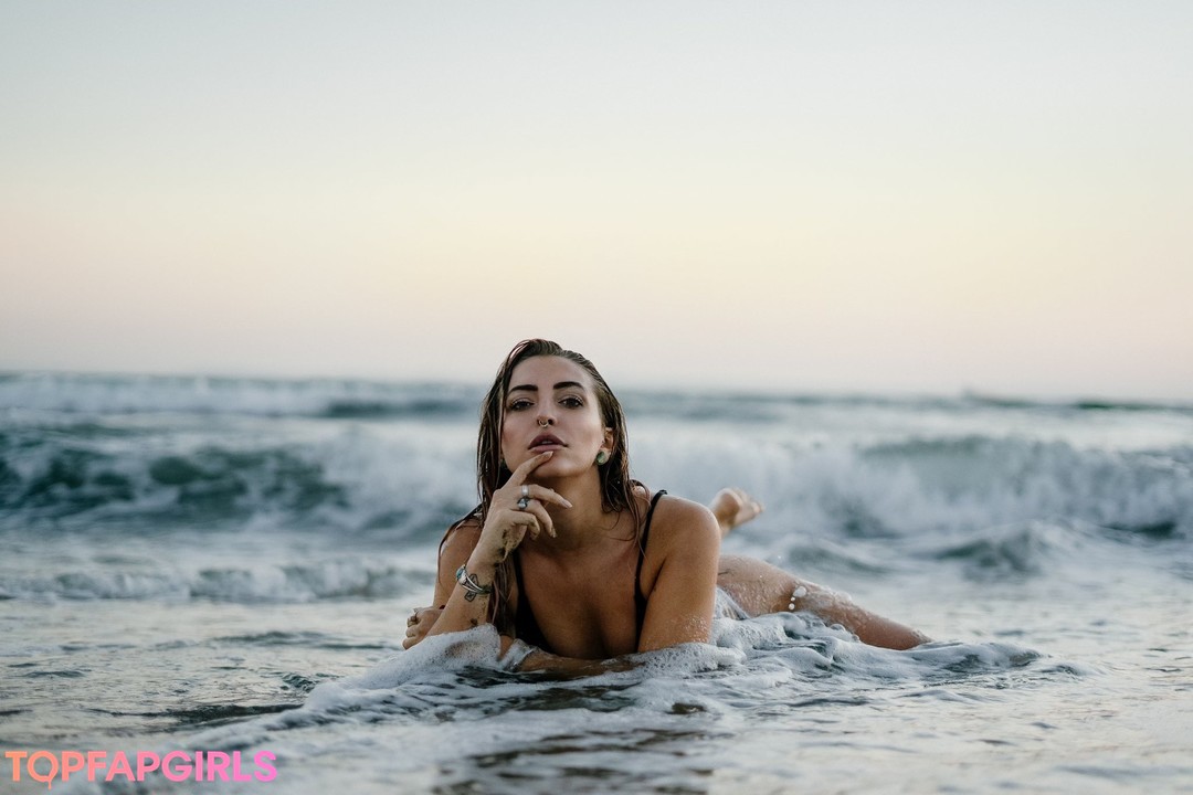 Foto desnuda filtrada de OnlyFans de Miss Angelique W #120 Foto desnuda filtrada de OnlyFans de Miss Angelique W #120