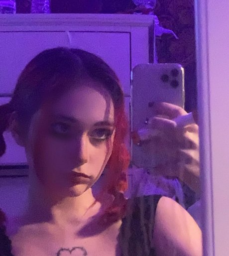 Gothicbratgf