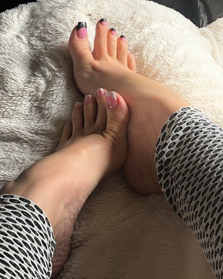 Foto desnuda filtrada de OnlyFans de Waifu Feet Milk