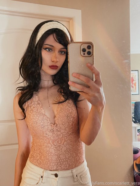 Foto desnuda filtrada de OnlyFans de Scarlett Vera