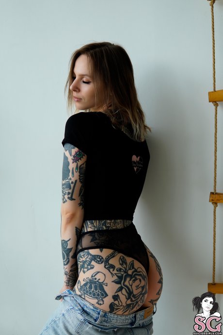 Foto desnuda filtrada de OnlyFans de Tattooed Russian