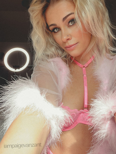 Paige Vanzant