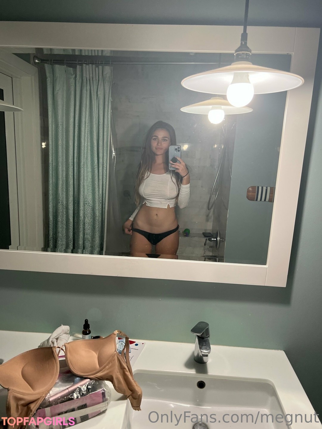 Foto desnuda filtrada de OnlyFans de Megan Guthrie #421 Foto desnuda filtrada de OnlyFans de Megan Guthrie #421