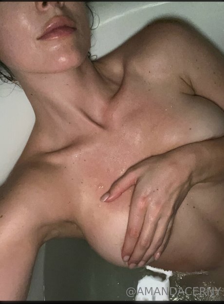 Amanda Cerny